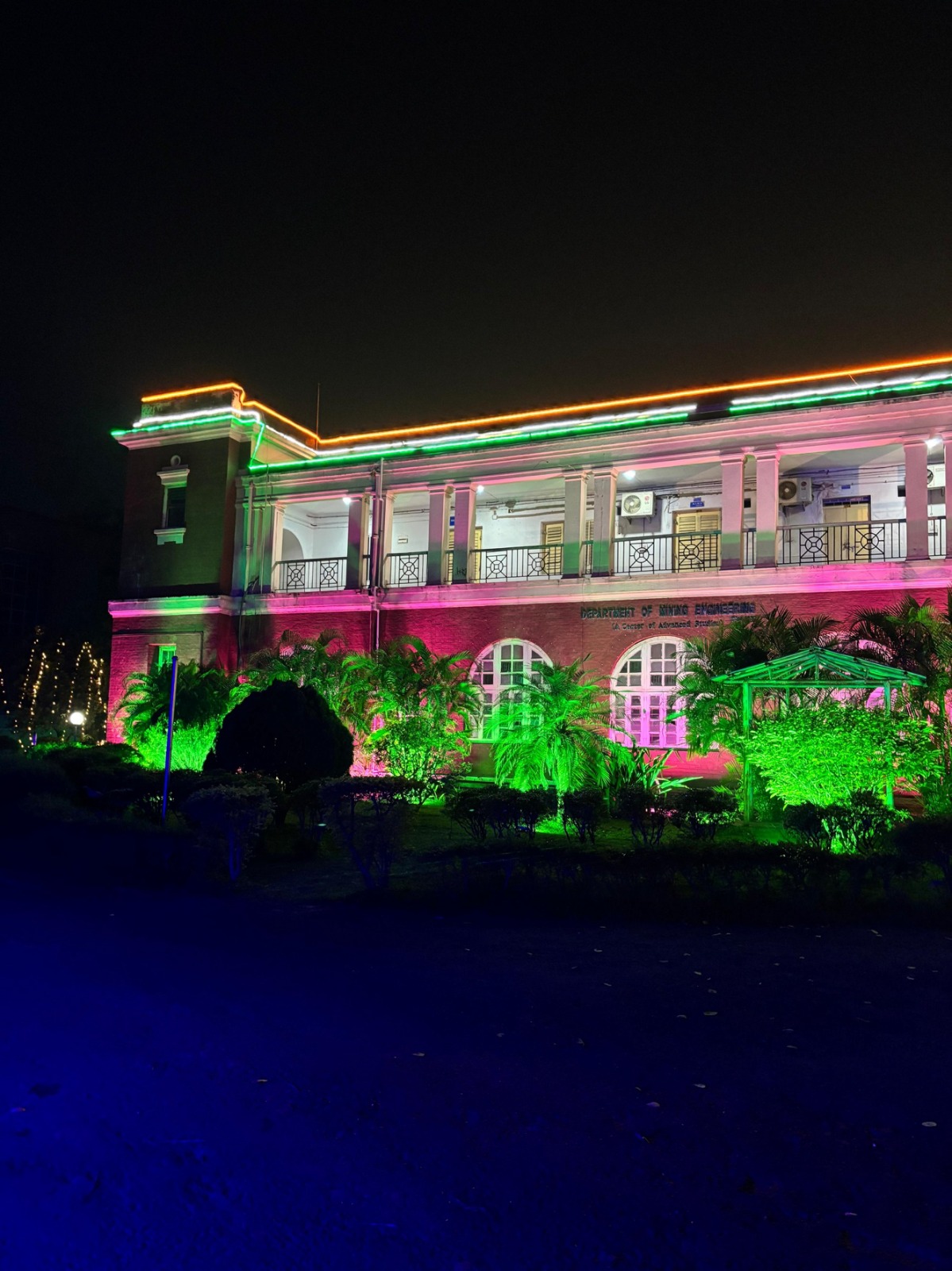 IIT (ISM) Dhanbad at a Glimpse 3